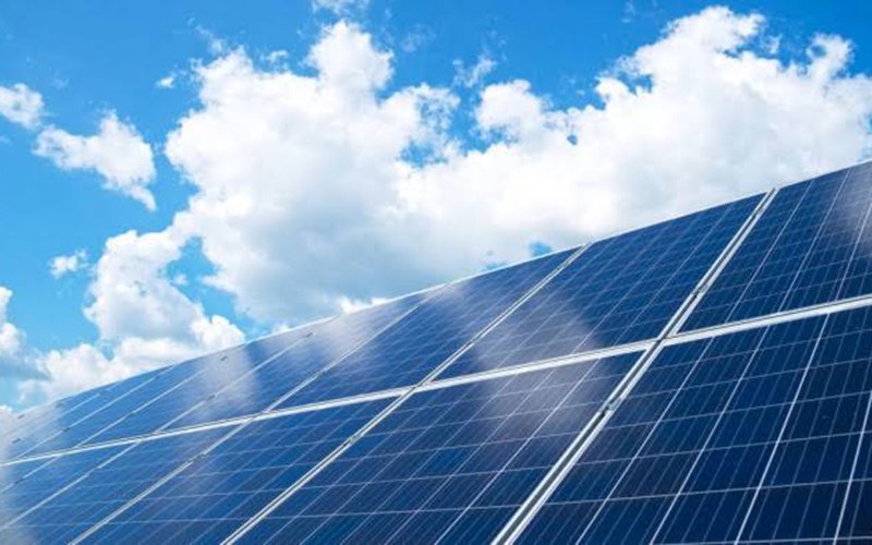 go solar - sustainable building