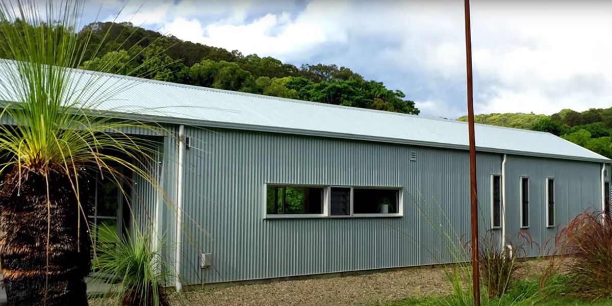 Vaughn and Louies Sanctuary -Shed Home in the Hinterland
