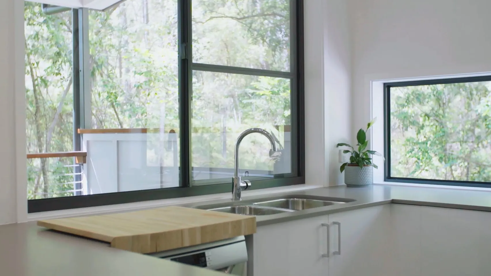 granny flat kitchen